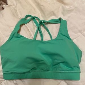 Sea foam size 8 lululemon sports bra